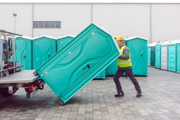 Portable Toilet Options We Offer in Flora Vista, NM